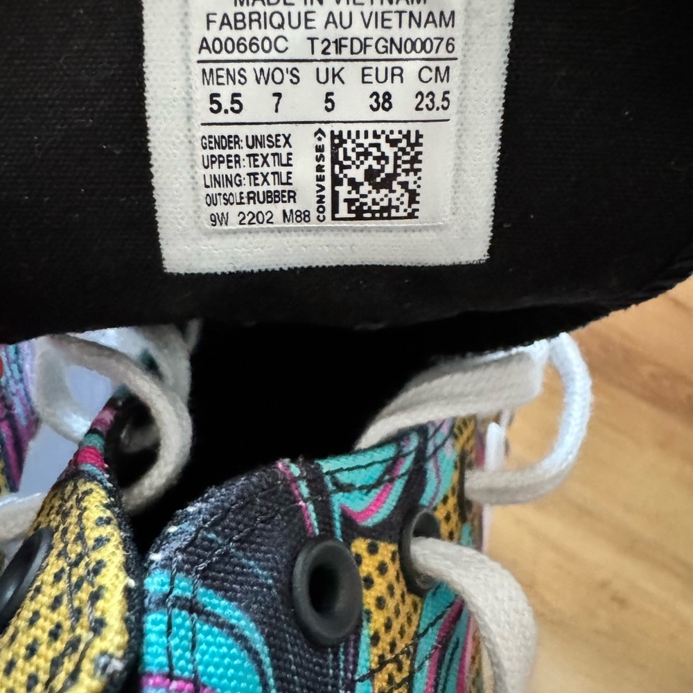 Multicolor Converse Worn Once - image 8